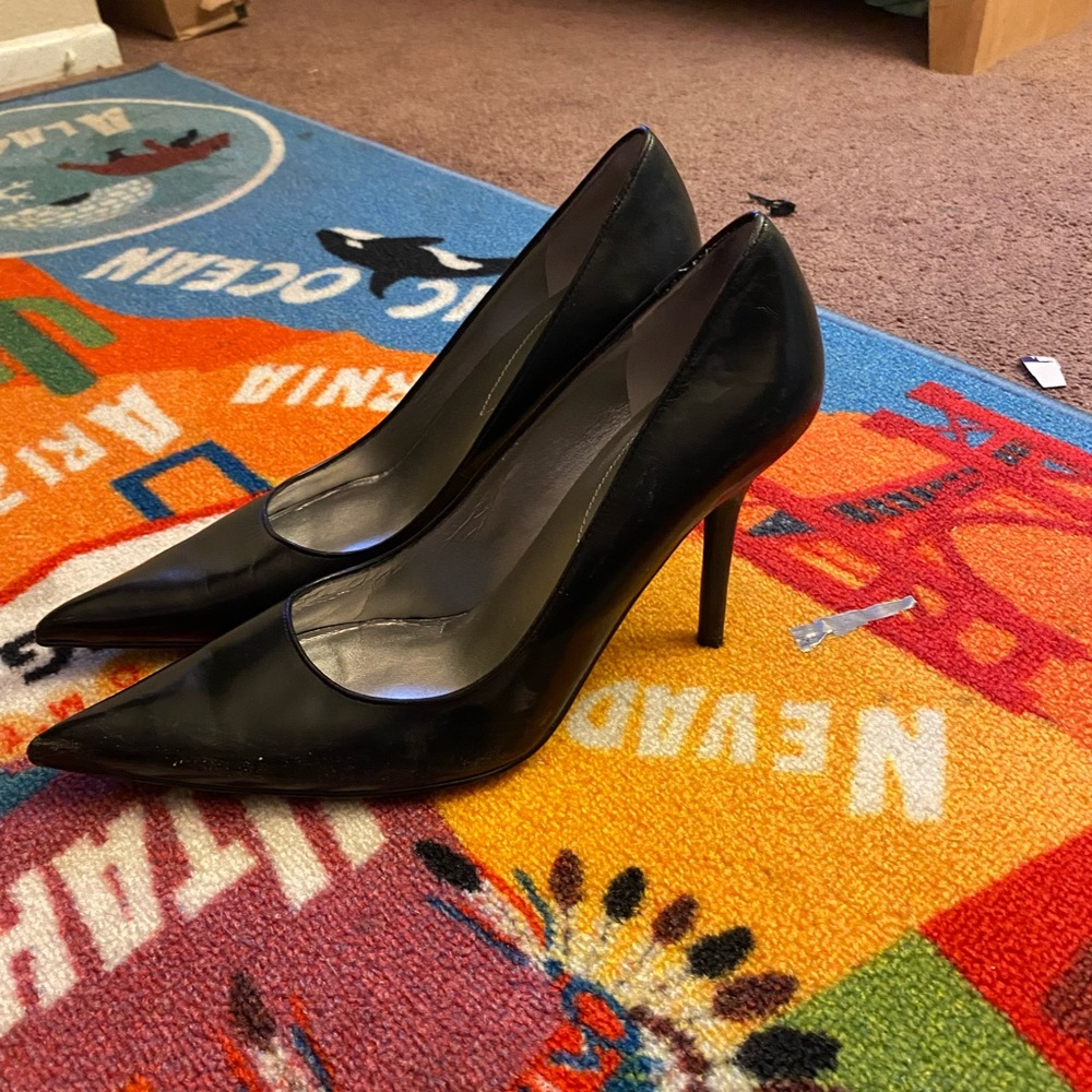 Heels - Picture 5 of 6